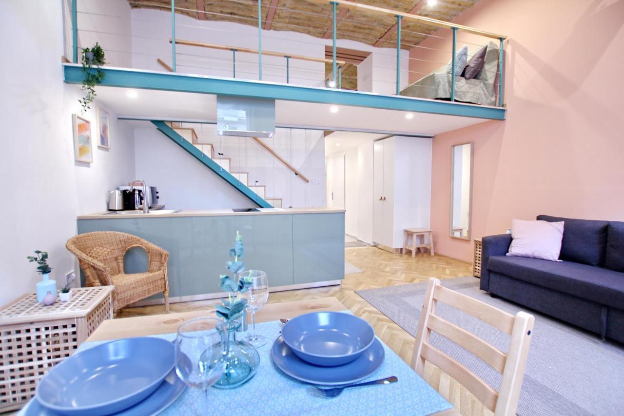Awesome Budapest Downtown Studio W Balcony & Free Private Parking Exterior foto