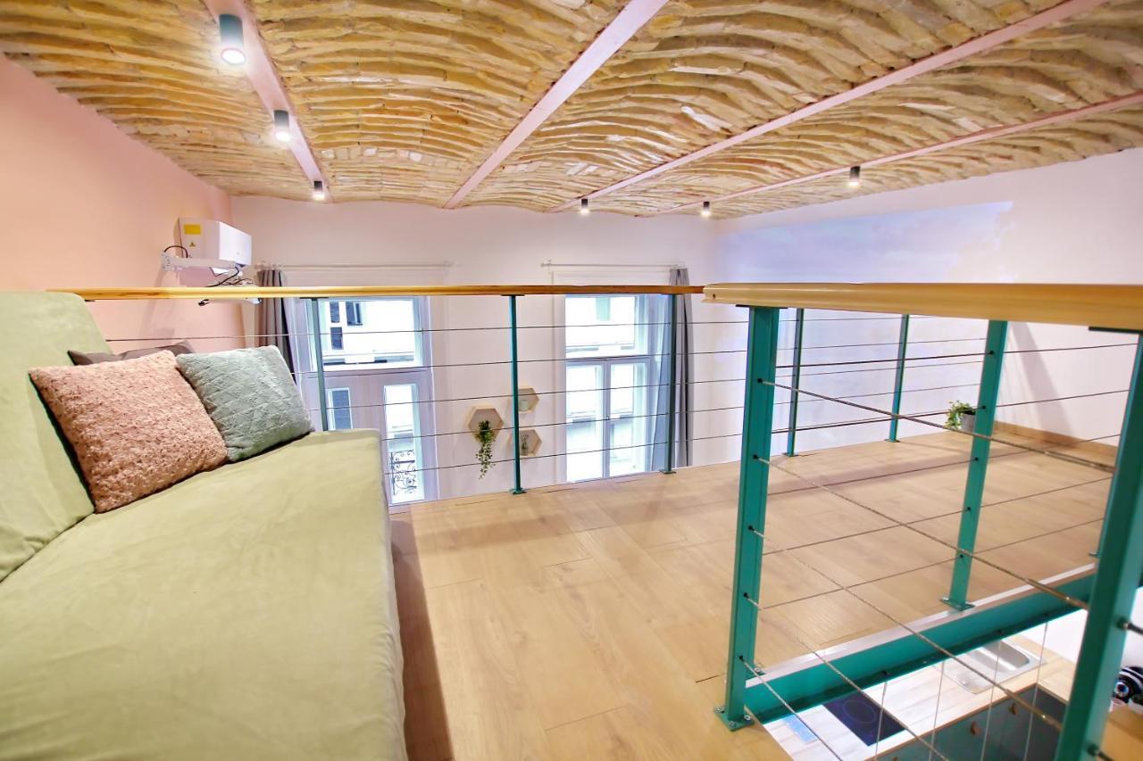 Awesome Budapest Downtown Studio W Balcony & Free Private Parking Exterior foto
